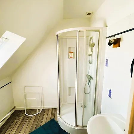 Spacious House Of 100 M With A Beautiful Garden Prázdninový dům *