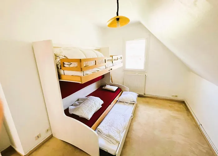 Spacious House Of 100 M With A Beautiful Garden